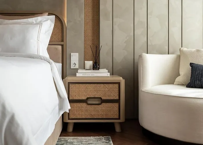 Hotel Belwoods Near Delhi Airport